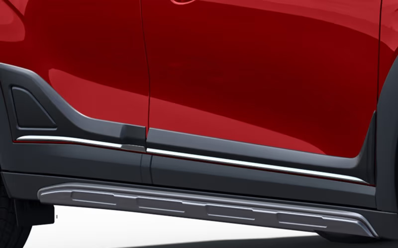 3D render of a Suzuki with the Molding, covers & spoilers accessory attached