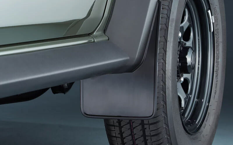 Black Suzuki mud flap